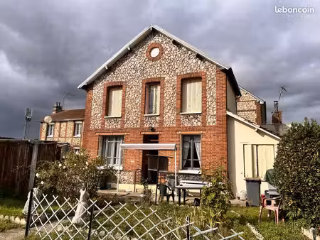 maison 4 pièces 70 m²