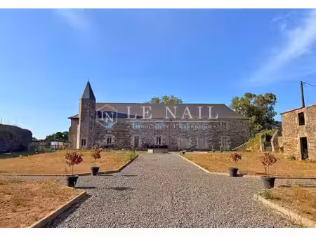 manoir à vendre à carhaix-plouguer