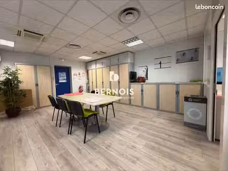 bureaux 70 m²