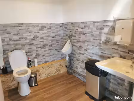 local 105 m² draguignan
