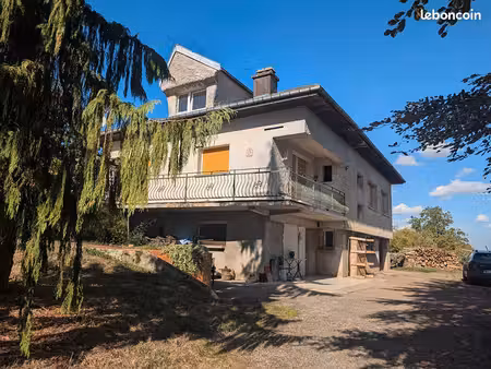 maison 8 pièces 202 m²