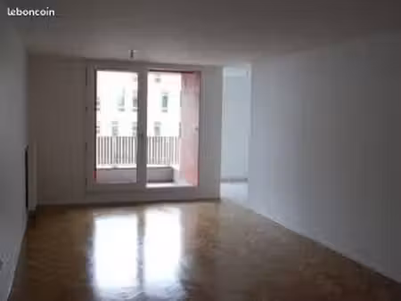 beau 3 pièces avec balcon