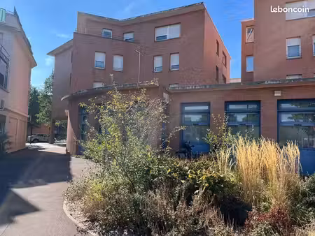 rare en centre-ville – beau 5 pièces de 96 m² avec terrasse  loggia et balcon – dernier ét