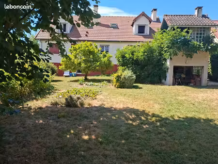 maison 7 pièces de 160 m2 + jardin de 960m2