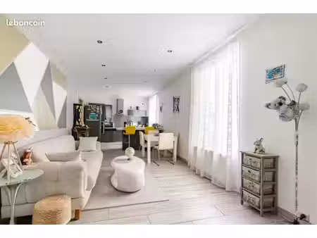 maison 7 pièces 180 m²