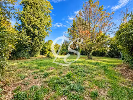 rare à la vente terrain 1 070 m2 avec permis de construire