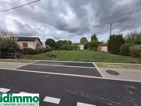 auterive-terrain constructible 800 m2 viabilisé