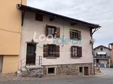 maison de village en pierre