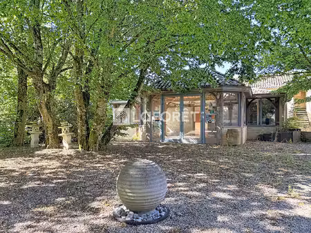 entre saumur et angers / propriété de charme avec gîte  chambres d'hôtes et restaurant