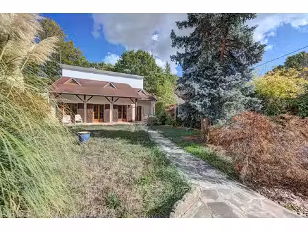 maison 6 pièces à vendre à yerres - rénovation récente et environnement calme