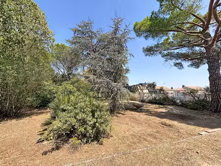 terrain constructible de 389 m2