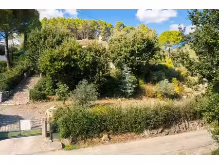 terrain a batir gonfaron zone urbaine uca 445m²