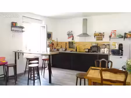 immeuble 10 pièces 260 m²