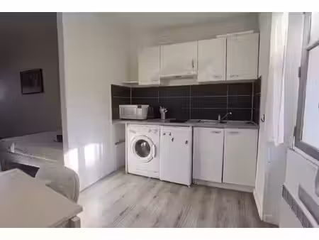 t2 - 20m² - quartier panier
