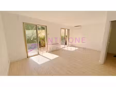 appartement t1 avec jardin et parking privatif