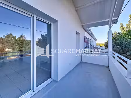 appartement 2 pièces dans résidence sécurisée avec piscine