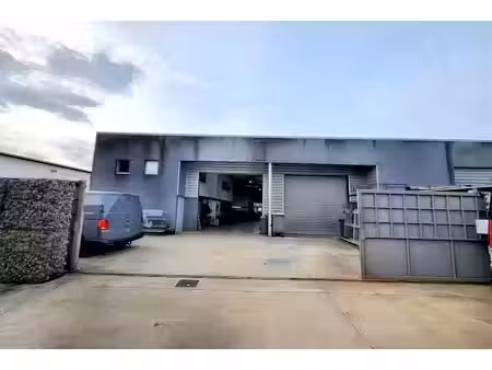 location local d’activités laverune 34880 330m²