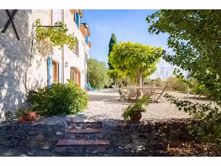 propriété en pierre avec vue dominante à quelques minutes d'albi