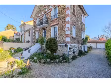 maison chelles 6 pièce(s) 147 m2