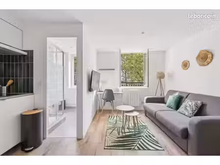 studio 1 pièce 30 m²