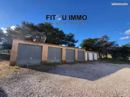 parking/box 18 m² fitou