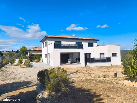villa contemporaine – vue mer  étangs et pyrénées