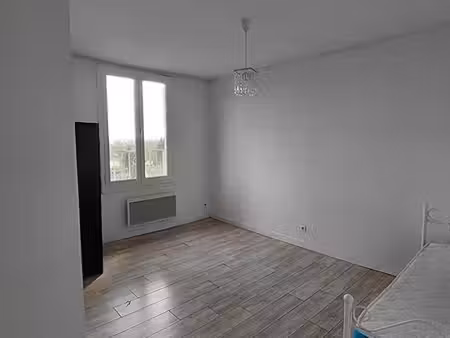 studio 1 pièce 30 m²