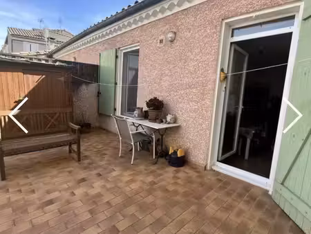 t1  27 m2  20 m2 de terrasse   pas de vis a vis