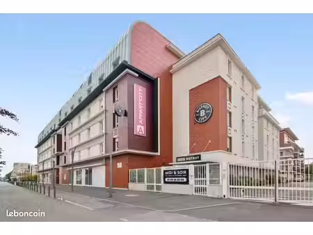 studio 1 pièce 22 m²