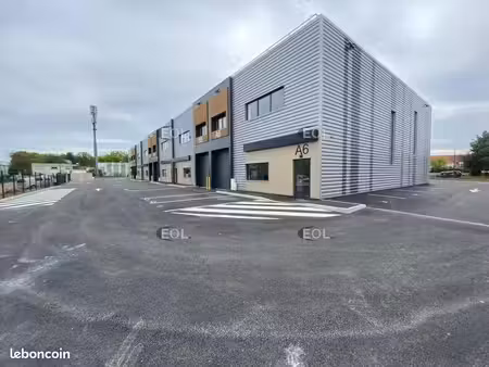 local d'activité 292 m²