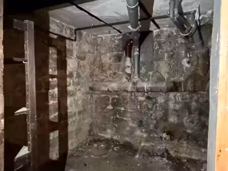 rare à neuilly sur seine : grande cave 6 7 m²  sans frais d’agence