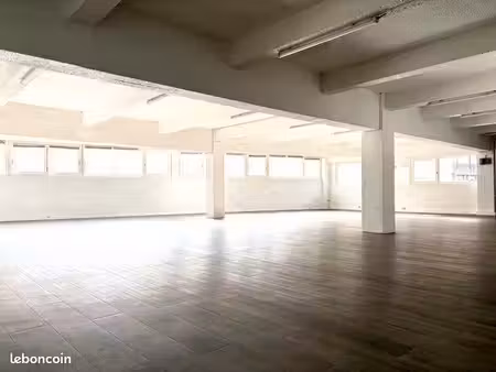 montreuil bureaux 207m2 - 200m métro croix de chavaux
