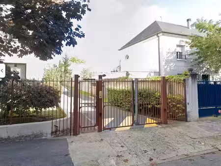garage fermé au perreux