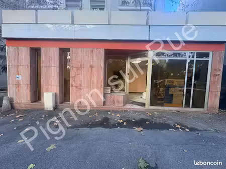 local commercial 150 m² chaville