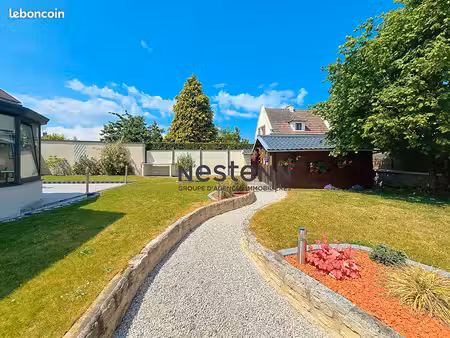 immeuble 11 pièces 255 m²