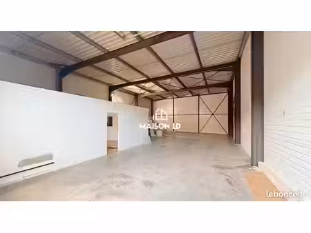 local d'activité 240 m²