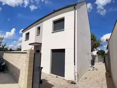 location meublée locaux professionnels 1 pièce 10 m² à savigny-sur-orge (91600)  600 €