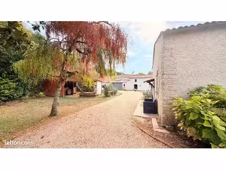 propriété 3 pièces 93 m²