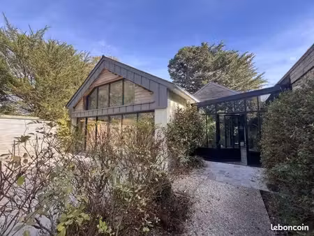 maison 6 pièces 400 m²