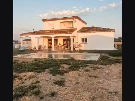 superbe villa t6 de 147 m² + dépendance de 60 m² – piscine  grand terrain sans vis-à-vis –