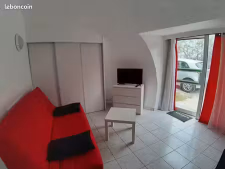 appartement maisonnette  meublé avec terrasse  jardin et parking privatif