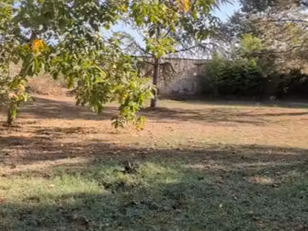 terrain 400m²