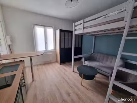 location studio meublé