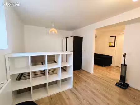 studio meublé et optimisé – 24 m² – lumineux et moderne