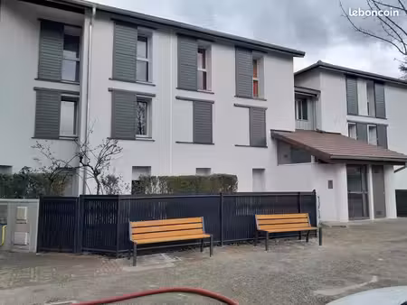 appartement 3 pièces 65 m²