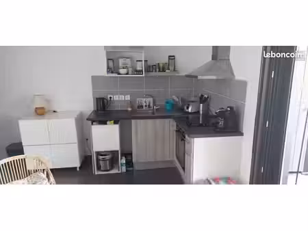 a louer appartement t2 meublé à st leu centre