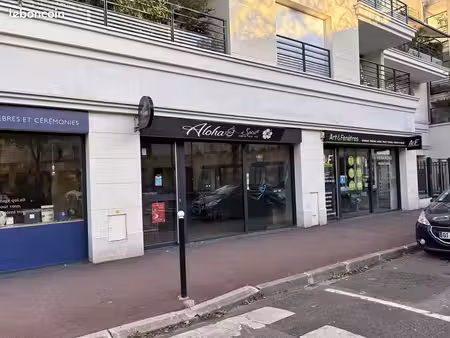boutique 42 m² st maur des fosses