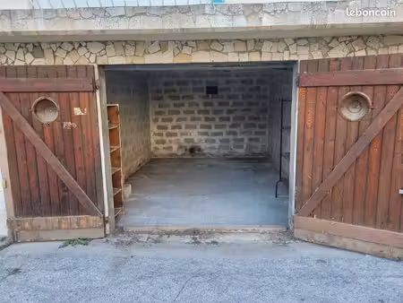 particulier loue garage de 15m2 sur toulon