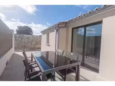 couffé - maison en pierres + terrasse + garage