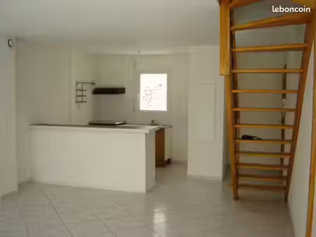 t3 79 m² puech du teil  2 places de parking sécurisées